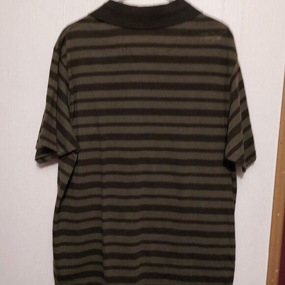 St John's bay XL VGC  23 1/2 inch pit to pit 27 1/2 inch long - Picture 2 of 2